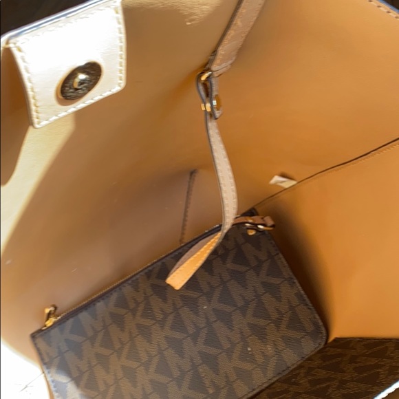 Michael Kors - Picture 9 of 9